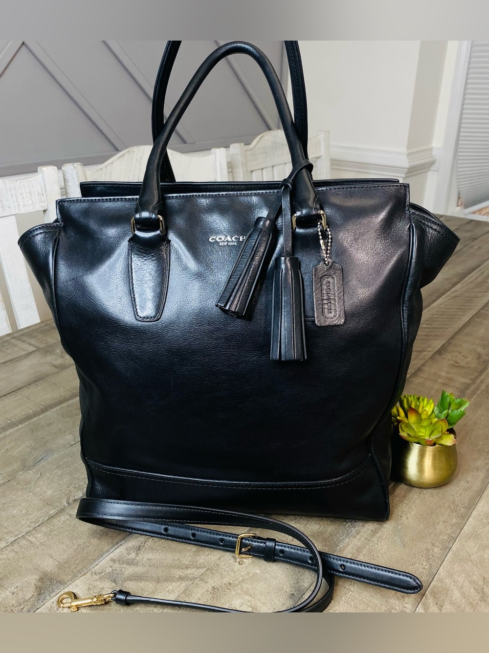 Coach Legacy Tanner Tote Black Glove Tanned Leather Tassel Bag 19924 - Picture 2 of 11